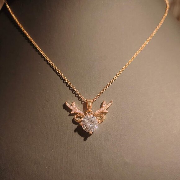 Reindeer Necklace - Picture 1 of 1